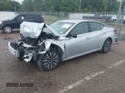 ✅ 2024 Nissan Altima SV • VIN: 1N4BL4DV2RN360275 • Lot: 42420138. Listed on IAAI with Not provided. Free auction sales archive from the USA and detailed vehicle history report at DreamBid. Image 2.