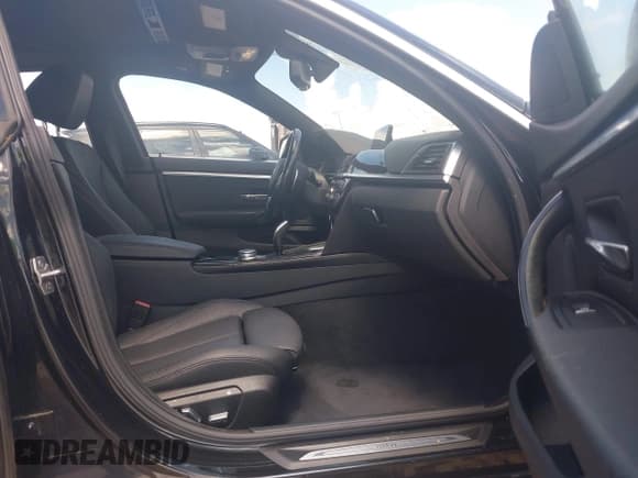 ✅ 2020 BMW 4 Series 430i • VIN: WBA4J1C05LCE52903 • Lot: 42578418. Listed on IAAI with 99,127 mi. Free auction sales archive from the USA and detailed vehicle history report at DreamBid. Image 5.