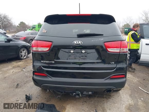 ✅ 2017 Kia Sorento LX • VIN: 5XYPGDA53HG195741 • Lot: 43797985. Listed on IAAI with 50,482 mi. Free auction sales archive from the USA and detailed vehicle history report at DreamBid. Image 16.