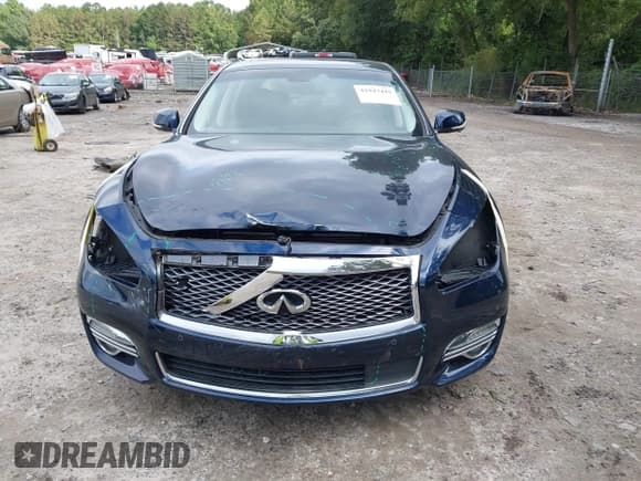 ✅ 2017 Infiniti Q70 3.7 • VIN: JN1BY1PR4HM210233 • Lot: 42943419. Listed on IAAI with 78,000 mi. Free auction sales archive from the USA and detailed vehicle history report at DreamBid. Image 13.