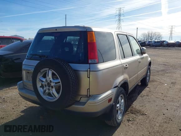 ✅ 2001 Honda CR-V SE • VIN: JHLRD18711S017675 • Lot: 43692104. Wystawiony na IAAI z przebiegiem 314 394 mil. Bezpłatny archiwum sprzedaży aukcyjnych z USA i szczegółowy raport historii pojazdu na DreamBid. Zdjęcie 4.