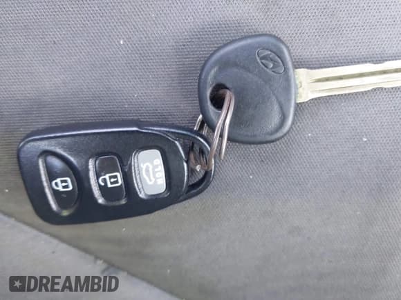 ✅ 2013 Hyundai Elantra GLS • VIN: KMHDH4AE3DU583332 • Lot: 43555990. Listed on IAAI with 155,431 mi. Free auction sales archive from the USA and detailed vehicle history report at DreamBid. Image 11.