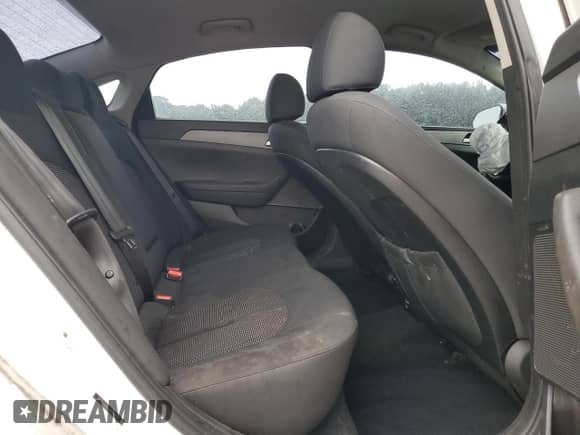 2018 Hyundai Sonata SE с VIN 5NPE24AF3JH646597, выставлен на аукционе Copart как лот 55990555 с пробегом 173 419 миль миль и Списание • Salvage title. История ставок и продаж доступна на DreamBid. Изображение 10.