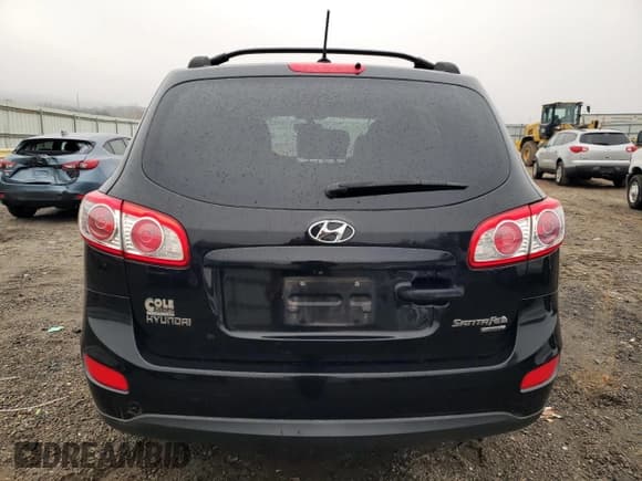 ✅ 2010 Hyundai Santa Fe GLS • VIN: 5NMSGDAB4AH414847 • Lot: 83831104. Listed on Copart with 197,680 mi. Free auction sales archive from the USA and detailed vehicle history report at DreamBid. Image 6.