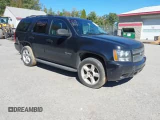 2011 Chevrolet Tahoe LT с VIN 1GNSKBE02BR385462, выставлен на аукционе IAAI как лот 43335627 с пробегом Не указан миль и . История ставок и продаж доступна на DreamBid. Изображение 1.
