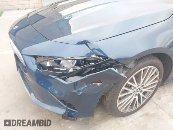 2022 Mercedes-Benz CLA 250 с VIN W1K5J4GB5NN250836, выставлен на аукционе IAAI как лот 41893875 с пробегом 10 693 миль миль и . История ставок и продаж доступна на DreamBid. Изображение 17.