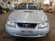 ✅ 2000 Ford Mustang • VIN: 1FAFP4445YF219173 • Lot: 84596115. Wystawiony na Copart z przebiegiem Nie podano. Bezpłatny archiwum sprzedaży aukcyjnych z USA i szczegółowy raport historii pojazdu na DreamBid. Zdjęcie 5.