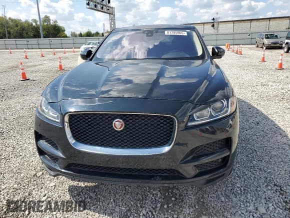 ✅ 2017 Jaguar F-Pace 35t • VIN: SADCS2BV0HA054940 • Lot: 81785905. Wystawiony na Copart z przebiegiem 100 109 mil. Bezpłatny archiwum sprzedaży aukcyjnych z USA i szczegółowy raport historii pojazdu na DreamBid. Zdjęcie 5.