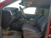 ✅ 2016 Chevrolet Suburban LS • VIN: 1GNSCGKC8GR150192 • Lot: 76995214. Wystawiony na Copart z przebiegiem 141 831 mil. Bezpłatny archiwum sprzedaży aukcyjnych z USA i szczegółowy raport historii pojazdu na DreamBid. Zdjęcie 7.