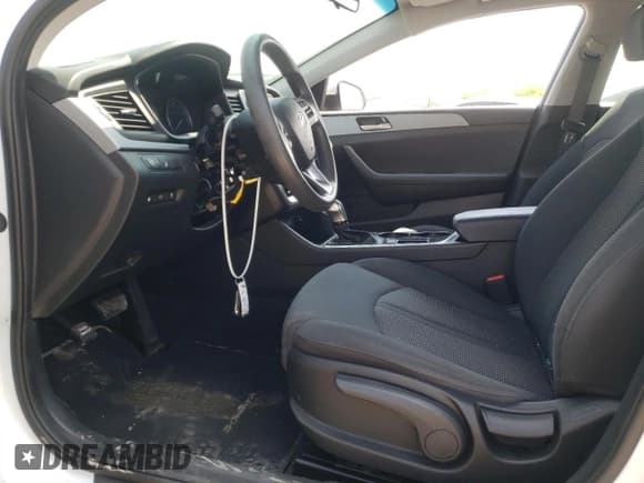 ✅ 2019 Hyundai Sonata SE • VIN: 5NPE24AF4KH772176 • Лот: 50348293. Опубликован ранее на Copart с пробегом 72 348 миль. Бесплатный доступ к архиву аукционных продаж из США и подробный отчёт об истории автомобиля на DreamBid. Изображение 7.