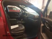 ✅ 2021 Chevrolet Blazer RS • VIN: 3GNKBKRS9MS532114 • Lot: 42517220. Wystawiony na IAAI z przebiegiem 59 574 mil. Bezpłatny archiwum sprzedaży aukcyjnych z USA i szczegółowy raport historii pojazdu na DreamBid. Zdjęcie 5.