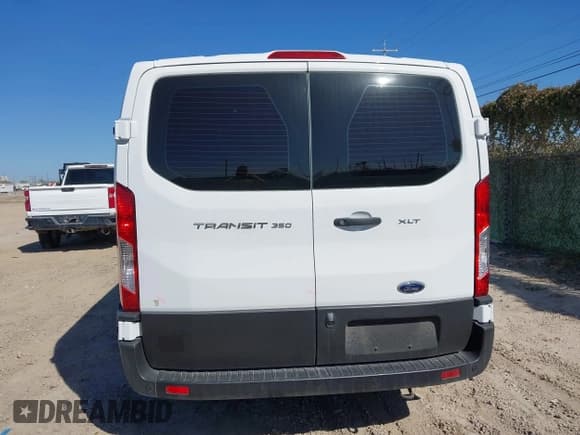 ✅ 2023 Ford Transit Passenger XLT • VIN: 1FBAX2Y88PKA93648 • Lot: 43637916. Listed on IAAI with 42,318 mi. Free auction sales archive from the USA and detailed vehicle history report at DreamBid. Image 16.