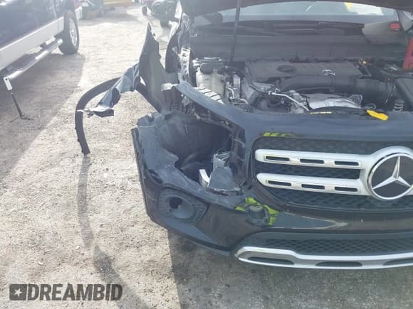 ✅ 2023 Mercedes-Benz GLB 250 • VIN: W1N4M4HB8PW278745 • Lot: 42502870. Listed on IAAI with 39,808 mi. Free auction sales archive from the USA and detailed vehicle history report at DreamBid. Image 6.