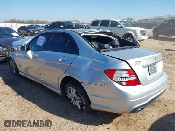 ✅ 2012 Mercedes-Benz C 300 Sport • VIN: WDDGF8BB6CA606174 • Lot: 41355411. Listed on IAAI with Not provided. Free auction sales archive from the USA and detailed vehicle history report at DreamBid. Image 3.