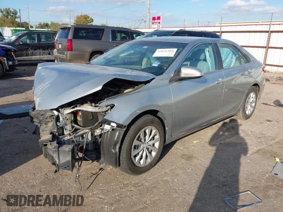 ✅ 2015 Toyota Camry LE • VIN: 4T4BF1FK7FR475279 • Лот: 43621169. Опубликован ранее на IAAI с пробегом 86 298 миль. Бесплатный доступ к архиву аукционных продаж из США и подробный отчёт об истории автомобиля на DreamBid. Изображение 16.