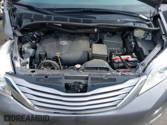 ✅ 2017 Toyota Sienna XLE Auto Access Seat • VIN: 5TDYZ3DC0HS814303 • Lot: 42358222. Listed on IAAI with 89,720 mi. Free auction sales archive from the USA and detailed vehicle history report at DreamBid. Image 10.