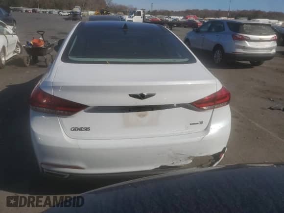 2016 Hyundai Genesis 3.8L z VIN KMHGN4JE6GU117050, wystawiony jako Copart lot #78604184 z przebiegiem 88 268 mil mil oraz Szkoda całkowita • Salvage title. Historia ofert i sprzedaży dostępna na DreamBid. Obrazek 6.