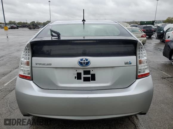 ✅ 2010 Toyota Prius III • VIN: JTDKN3DU8A0155776 • Лот: 90825715. Опубликован ранее на Copart с пробегом 220 799 миль. Бесплатный доступ к архиву аукционных продаж из США и подробный отчёт об истории автомобиля на DreamBid. Изображение 6.