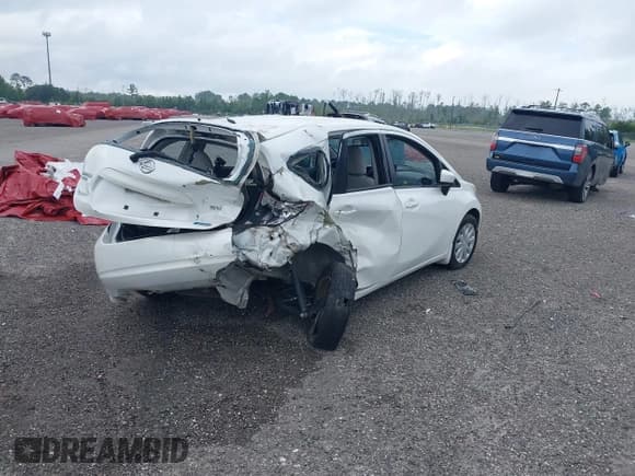 ✅ 2015 Nissan Note S • VIN: 3N1CE2CP2FL372134 • Lot: 39979442. Listed on IAAI with 99,220 mi. Free auction sales archive from the USA and detailed vehicle history report at DreamBid. Image 4.