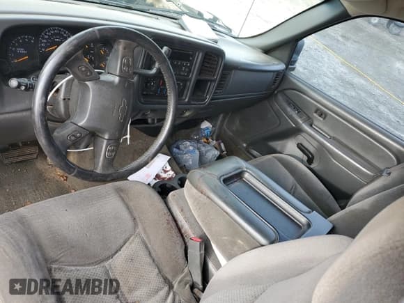 ✅ 2005 Chevrolet Silverado 1500 Z71 • VIN: 2GCEK13T951299639 • Лот: 44237764. Опубликован ранее на Copart с пробегом 279 685 миль. Бесплатный доступ к архиву аукционных продаж из США и подробный отчёт об истории автомобиля на DreamBid. Изображение 8.