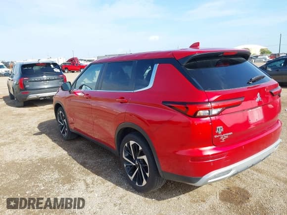 ✅ 2024 Mitsubishi Outlander SE • VIN: JA4J3VA81RZ027059 • Lot: 42623594. Wystawiony na IAAI z przebiegiem 46 911 mil. Bezpłatny archiwum sprzedaży aukcyjnych z USA i szczegółowy raport historii pojazdu na DreamBid. Zdjęcie 3.