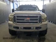 ✅ 2006 Ford F-250 XL • VIN: 1FTSW21P66ED73313 • Lot: 92500085. Wystawiony na Copart z przebiegiem 226 554 mil. Bezpłatny archiwum sprzedaży aukcyjnych z USA i szczegółowy raport historii pojazdu na DreamBid. Zdjęcie 5.