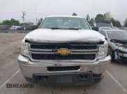 ✅ 2012 Chevrolet Silverado 2500HD Work Truck • VIN: 1GB0CVCG8CF145676 • Lot: 41835188. Wystawiony na IAAI z przebiegiem 88 412 mil. Bezpłatny archiwum sprzedaży aukcyjnych z USA i szczegółowy raport historii pojazdu na DreamBid. Zdjęcie 12.