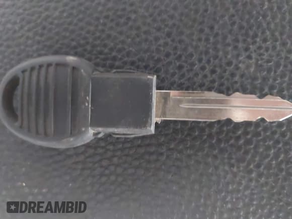 ✅ 2009 Dodge Challenger SE • VIN: 2B3LJ44VX9H535533 • Lot: 41678653. Wystawiony na IAAI z przebiegiem 176 908 mil. Bezpłatny archiwum sprzedaży aukcyjnych z USA i szczegółowy raport historii pojazdu na DreamBid. Zdjęcie 11.