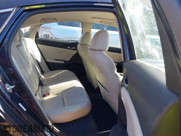 ✅ 2022 Honda Insight Touring • VIN: 19XZE4F95NE004016 • Lot: 43641102. Listed on IAAI with 50,901 mi. Free auction sales archive from the USA and detailed vehicle history report at DreamBid. Image 8.