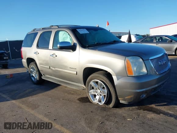 ✅ 2012 GMC Yukon SLT • VIN: 1GKS2CE04CR219674 • Lot: 43509252. Wystawiony na IAAI z przebiegiem 215 688 mil. Bezpłatny archiwum sprzedaży aukcyjnych z USA i szczegółowy raport historii pojazdu na DreamBid. Zdjęcie 1.