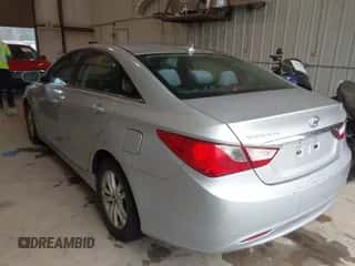 2013 Hyundai Sonata GLS with VIN 5NPEB4AC2DH683361, listed as a IAAI auction lot 43563985 with 167,685 mi miles and . Bid and sale history available at DreamBid. Image 3.