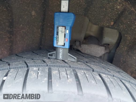 ✅ 2022 Volkswagen ID.4 Pro • VIN: WVGJNPE26NP069276 • Lot: 41243327. Listed on IAAI with 25,457 mi. Free auction sales archive from the USA and detailed vehicle history report at DreamBid. Image 22.