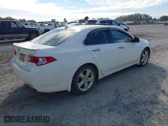 ✅ 2009 Acura TSX • VIN: JH4CU26689C003750 • Lot: 43347347. Wystawiony na IAAI z przebiegiem 338 874 mil. Bezpłatny archiwum sprzedaży aukcyjnych z USA i szczegółowy raport historii pojazdu na DreamBid. Zdjęcie 4.