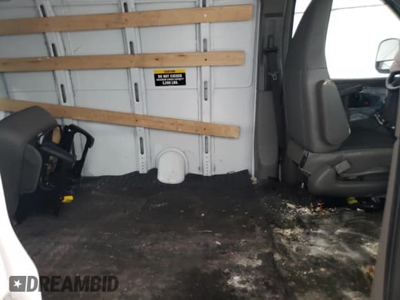 ✅ 2022 Chevrolet Express Cargo • VIN: 1GCWGAFP4N1222428 • Lot: 63829195. Listed on Copart with 30,685 mi. Free auction sales archive from the USA and detailed vehicle history report at DreamBid. Image 11.