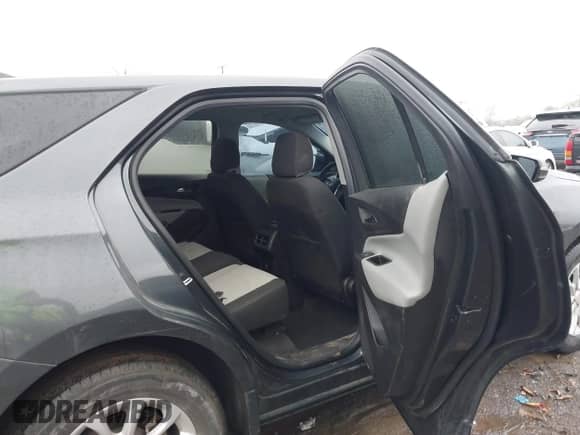 2018 Chevrolet Equinox LT с VIN 3GNAXJEV2JS557035, выставлен на аукционе IAAI как лот 43500001 с пробегом 139 328 миль миль и . История ставок и продаж доступна на DreamBid. Изображение 8.