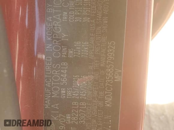 ✅ 2008 Kia Sorento LX • VIN: KNDJC735685799325 • Lot: 63333105. Listed on Copart with 221,168 mi. Free auction sales archive from the USA and detailed vehicle history report at DreamBid. Image 13.