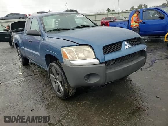 ✅ 2006 Mitsubishi Raider LS • VIN: 1Z7HC22K86S578515 • Lot: 68068945. Wystawiony na Copart z przebiegiem 143 076 mil. Bezpłatny archiwum sprzedaży aukcyjnych z USA i szczegółowy raport historii pojazdu na DreamBid. Zdjęcie 13.