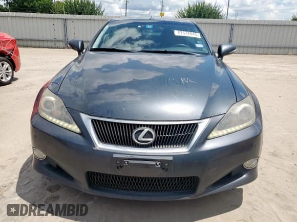 ✅ 2011 Lexus IS 250 C • VIN: JTHFF2C2XB2519905 • Lot: 62572845. Wystawiony na Copart z przebiegiem 118 492 mil. Bezpłatny archiwum sprzedaży aukcyjnych z USA i szczegółowy raport historii pojazdu na DreamBid. Zdjęcie 5.
