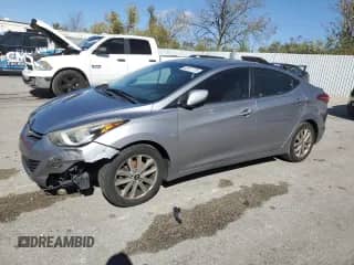 2014 Hyundai Elantra SE z VIN KMHDH4AE0EU126544, wystawiony jako Copart lot #82617775 z przebiegiem 217 356 mil mil oraz Szkoda całkowita • Salvage title. Historia ofert i sprzedaży dostępna na DreamBid. Obrazek 1.