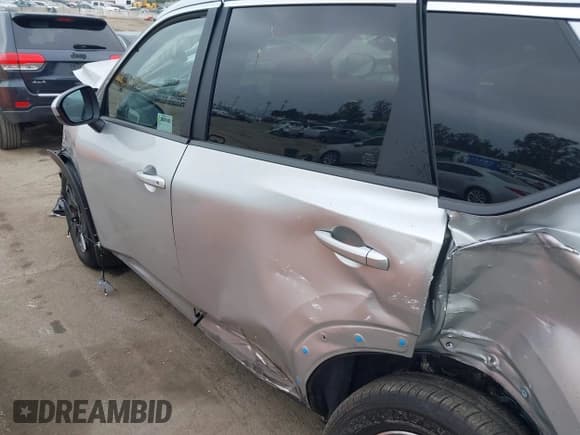 ✅ 2024 Nissan Rogue SV • VIN: JN8BT3BA2RW353166 • Lot: 39417078. Listed on IAAI with Not provided. Free auction sales archive from the USA and detailed vehicle history report at DreamBid. Image 14.