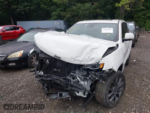 ✅ 2020 Jeep Grand Cherokee Overland • VIN: 1C4RJFCG7LC425895 • Lot: 43010685. Listed on IAAI with 50,820 mi. Free auction sales archive from the USA and detailed vehicle history report at DreamBid. Image 6.