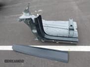 ✅ 2020 Chevrolet Traverse LT Cloth • VIN: 1GNERGKW5LJ196416 • Lot: 43304865. Wystawiony na IAAI z przebiegiem 127 451 mil. Bezpłatny archiwum sprzedaży aukcyjnych z USA i szczegółowy raport historii pojazdu na DreamBid. Zdjęcie 12.