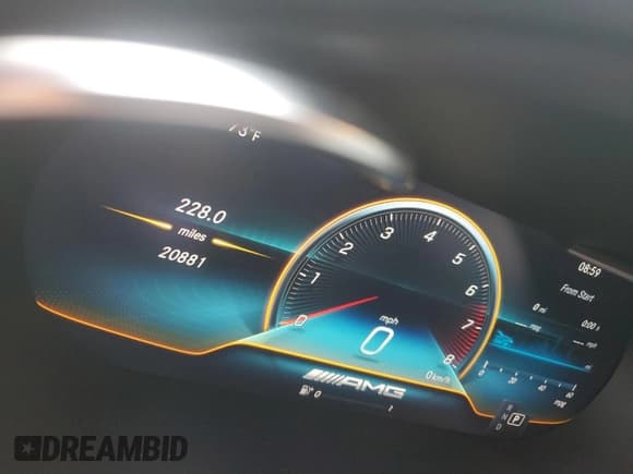 ✅ 2022 Mercedes-Benz C 43 AMG • VIN: W1KWJ6EB7NG109418 • Lot: 55928653. Wystawiony na Copart z przebiegiem 20 881 mil. Bezpłatny archiwum sprzedaży aukcyjnych z USA i szczegółowy raport historii pojazdu na DreamBid. Zdjęcie 9.