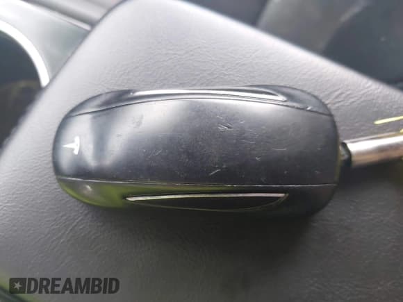 ✅ 2016 Tesla Model X 70D • VIN: 5YJXCDE28GF026302 • Lot: 42548063. Listed on IAAI with 89,847 mi. Free auction sales archive from the USA and detailed vehicle history report at DreamBid. Image 11.