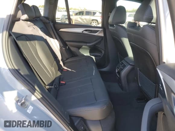 ✅ 2022 BMW X3 sDrive30i • VIN: 5UX43DP02N9M20348 • Lot: 84265025. Wystawiony na Copart z przebiegiem 25 507 mil. Bezpłatny archiwum sprzedaży aukcyjnych z USA i szczegółowy raport historii pojazdu na DreamBid. Zdjęcie 11.