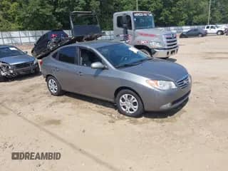 2010 Hyundai Elantra GLS z VIN KMHDU4AD1AU102928, wystawiony jako IAAI lot #42668892 z przebiegiem 109 808 mil mil oraz . Historia ofert i sprzedaży dostępna na DreamBid. Obrazek 1.