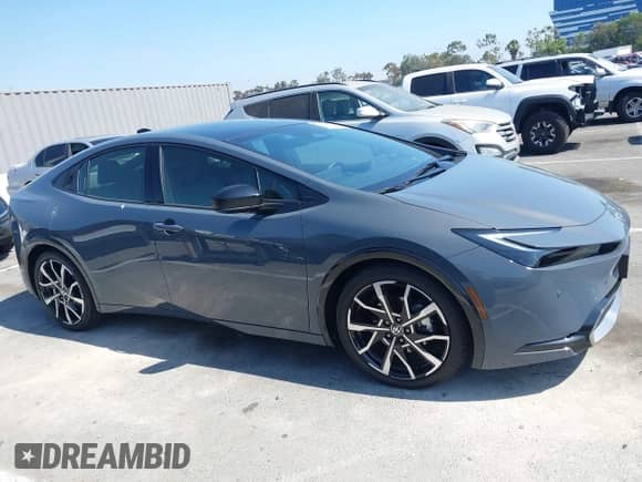 2025 Toyota Prius SE с VIN JTDACACU4S3040311, выставлен на аукционе IAAI как лот 42691282 с пробегом 586 миль миль и . История ставок и продаж доступна на DreamBid. Изображение 13.