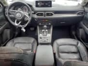 ✅ 2024 Mazda CX-5 S Carbon Edition • VIN: JM3KFBCL6R0519244 • Лот: 94332125. Опубликован ранее на Copart с пробегом 36 991 миль. Бесплатный доступ к архиву аукционных продаж из США и подробный отчёт об истории автомобиля на DreamBid. Изображение 8.