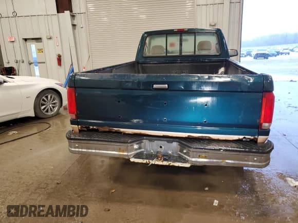 ✅ 1995 Ford F-150 • VIN: 1FTEF14H2SNA83429 • Lot: 42382305. Listed on Copart with 201,312 mi. Free auction sales archive from the USA and detailed vehicle history report at DreamBid. Image 6.