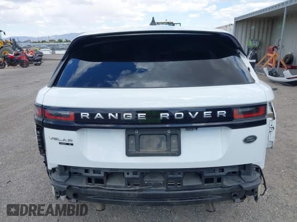 ✅ 2018 Land Rover Range Rover Velar S • VIN: SALYB2RV2JA709704 • Lot: 42190378. Wystawiony na IAAI z przebiegiem 94 672 mil. Bezpłatny archiwum sprzedaży aukcyjnych z USA i szczegółowy raport historii pojazdu na DreamBid. Zdjęcie 17.
